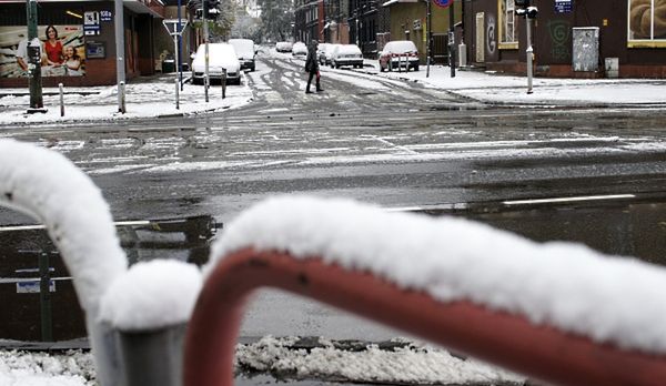 Blisko 10 tys. odbiorców bez prądu