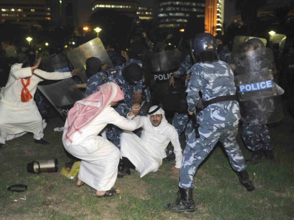 Starcia policji z demonstrantami w Kuwejcie - wielu rannych
