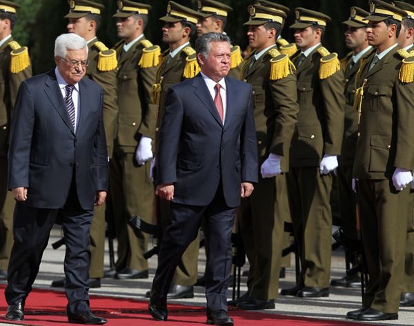 Król Jordanii Abdullah II przyjęty z honorami wojskowymi w Autonomii Palestyńskiej