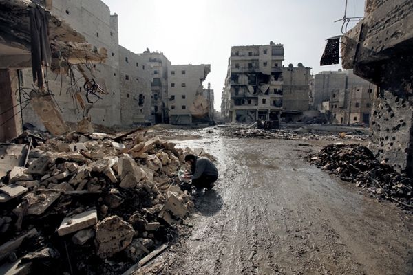 Syryjski rząd i Państwo Islamskie popełniali zbrodnie wojenne - raport ONZ