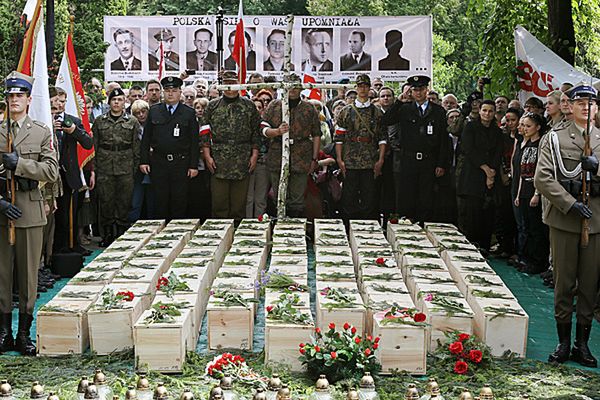 Prezydent: pogrzeb ofiar komunistycznego reżimu we wrześniu 2014 r.