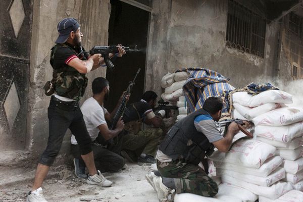 Rebelianci w Syrii zaczynają walczyć sami ze sobą. Al-Kaida zabiła dowódcę Wolnej Armii Syryjskiej