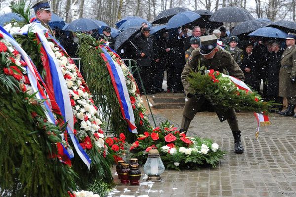 MKiDN: strona rosyjska opóźnia odsłonięcie pomnika w Smoleńsku