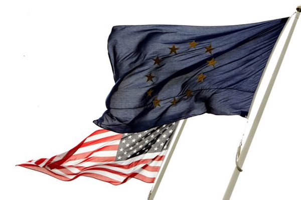 "Financial Times": inwigilowanie przez USA nie jest zagrożeniem dla sojuszu z Europą