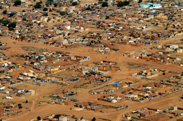 Sudan: walki w Darfurze objęły największe tamtejsze miasto