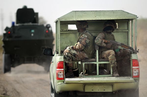 Nigeryjska armia walczy z sektą Boko Haram, cierpi ludność cywilna
