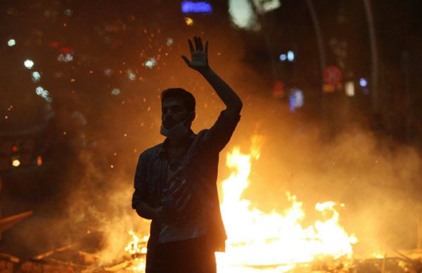 Turcja: frustracja klas średnich czy początek tureckiej wiosny?