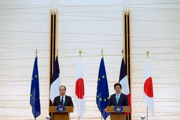 Paryż i Tokio pogłębią współpracę w dziedzinie atomistyki i obronności