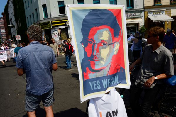 Edward Snowden dziękuje Rosji za azyl - USA "rozczarowane"