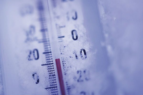 Ponad dwumetrowy termometr na terenie polskiego bieguna zimna