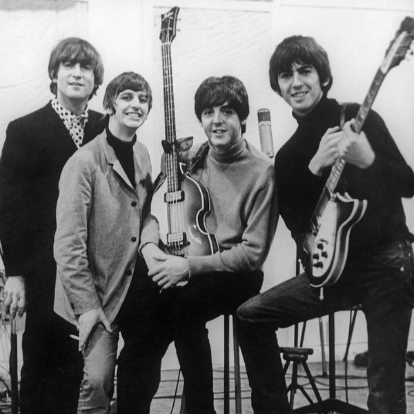 Gitarę Beatlesów sprzedano za 408 tys. dolarów