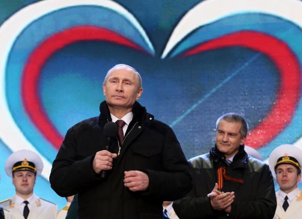 Putin porównuje Krym do Kosowa - jakie są różnice?
