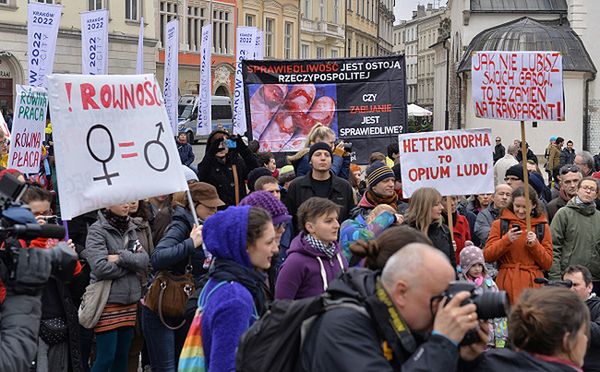 Manifa 2014 pod hasłem "Samo się nie zrobi" w Krakowie