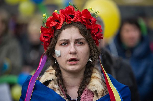 Manifestacje na Ukrainie. Dochodzi do przepychanek i bójek