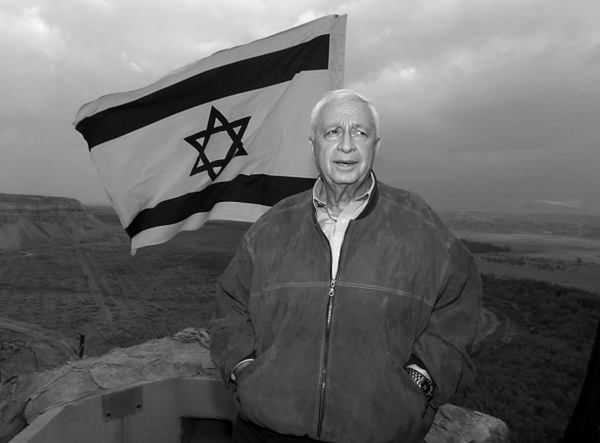 Palestyńczycy cieszą się ze śmierci Ariela Szarona