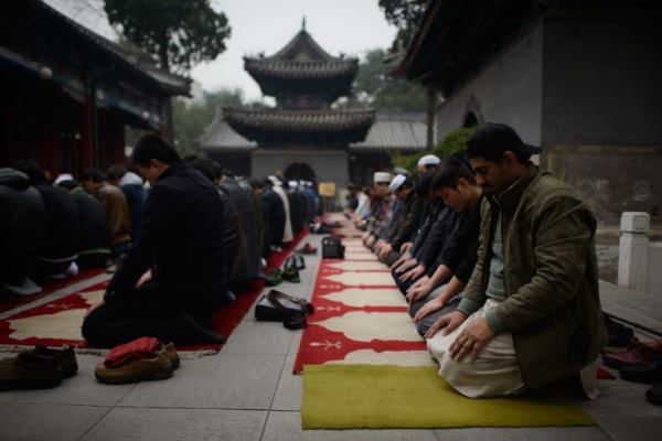 Tragedia przed meczetem w Chinach. Tłum stratował 14 osób
