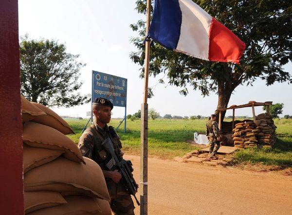 Francja wysyła posiłki do Republiki Środkowoafrykańskiej. Czy uda się powstrzymać rozlew krwi?
