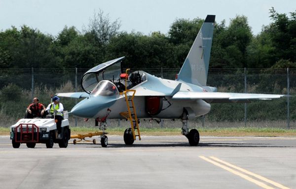 MON: włoski samolot szkoleniowy dla polskiego wojska formalnie wybrany