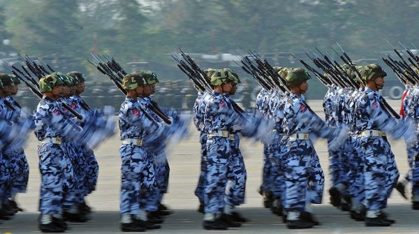 Birma: wojsko werbuje także kobiety