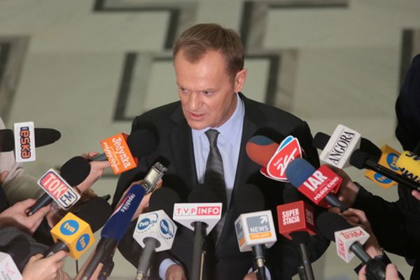 Premier Donald Tusk: Andrzej Biernat powinien zająć się sportem, a nie klubem