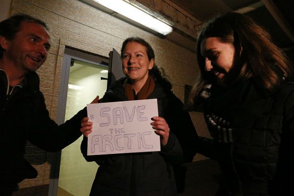 Pierwsza aktywistka Greenpeace'u opuściła areszt w Petersburgu
