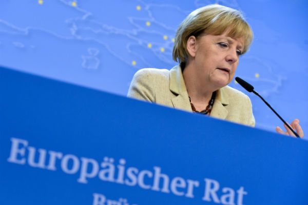 Angela Merkel zła na szefów niemieckich koncernów za zabiegi o odwołanie sankcji