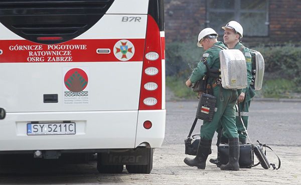 Ratownicy nadal nie mogą dotrzeć do górnika w kopalni w Mysłowicach