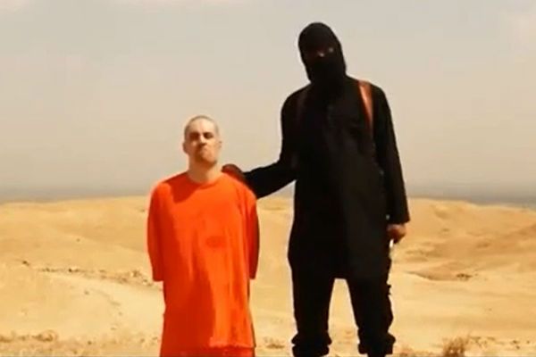 FBI zidentyfikowała dżihadystę z nagrań z egzekucji Jamesa Foleya i Stevena Sotloffa