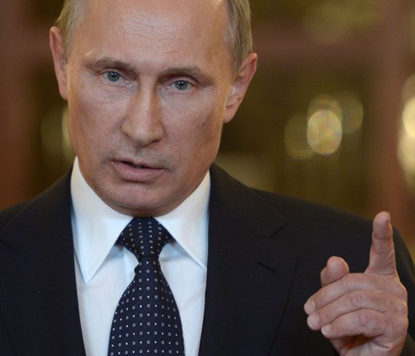 Rosyjski konwój zbliża się do granicy. "Putin chce postraszyć Zachód"