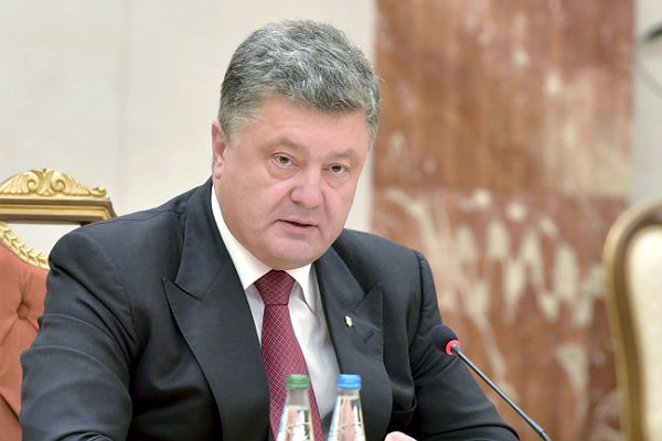 Petro Poroszenko: umowa z UE będzie w parlamencie do połowy września