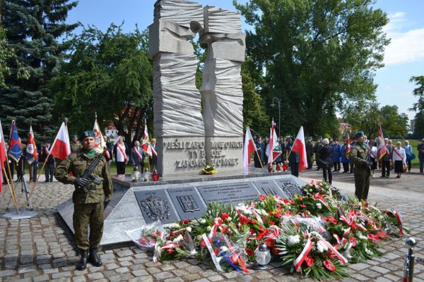 Wrocław: Uroczystości upamiętniające ludobójstwo Polaków przez OUN i UPA