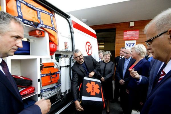 Otwarto nową stację pogotowia ratunkowego w Kostuchnie. Na budowę przeznaczono 1,8 mln zł