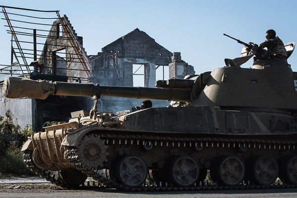 Trwa intensywny ostrzał Mariupola. Rosjanie szykują się do ataku