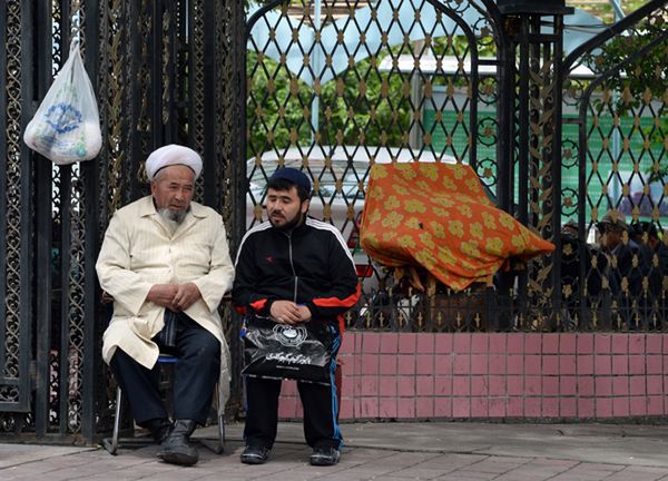 Prezydent Chin zapowiada zmiany w regionie zamieszkanym przez muzułmańskich Ujgurów