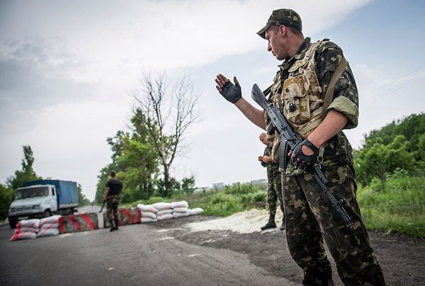 Reuters: Rosja koncentruje wojska przy granicy z Ukrainą