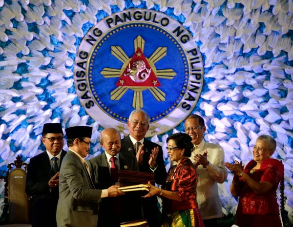 Filipiny: podpisano porozumienie pokojowe z islamskimi rebeliantami