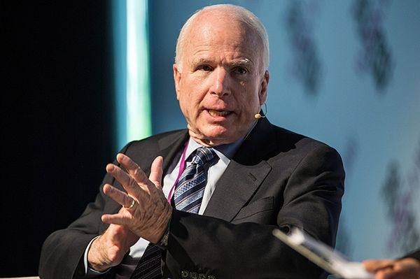 John McCain: Rosja to mafijna stacja benzynowa