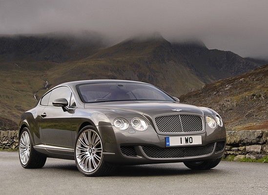 Po ulicach Moskwy jeździ 1300 Bentley'ów