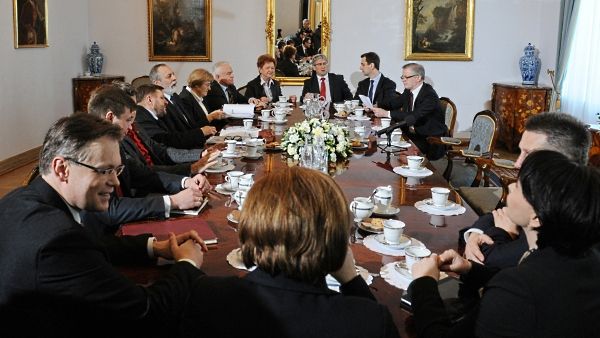 Przewodniczący klubów poselskich i parlamentarnych przed spotkaniem z prezydentem