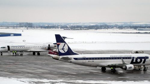 Prywatyzacja LOT-u ma nastąpić do końca 2012 roku