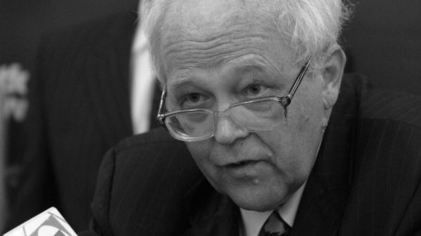 Prof. Piotr Winczorek