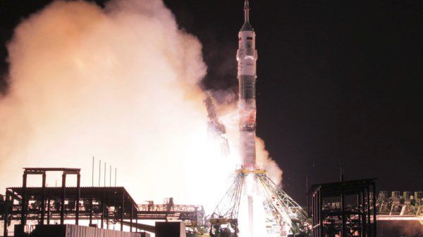 Start Sojuza TMA-15M