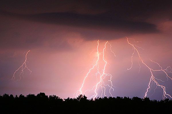 Prognoza pogody na majówkę: burze i opady deszczu