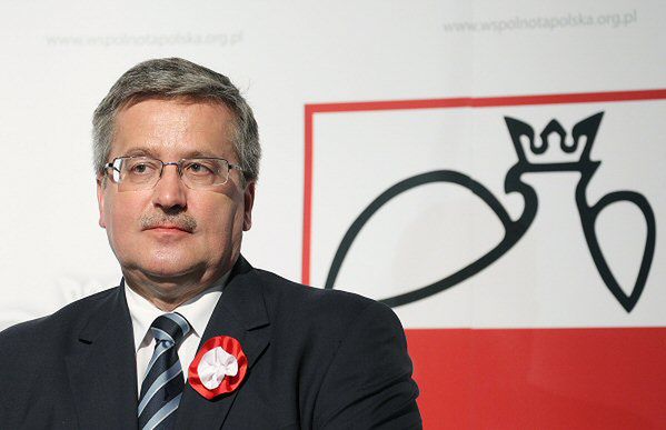 Bronisław Komorowski chce zaprosić Benedykta XVI do Polski