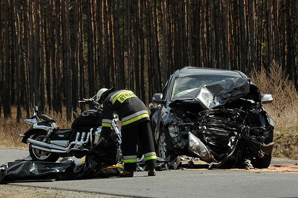 Troje motocyklistów zginęło w Zielonce koło Bydgoszczy