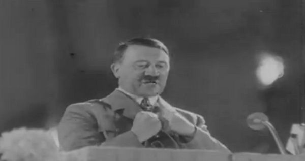 Adolf Hitler w reklamie szamponu - Żydzi oburzeni