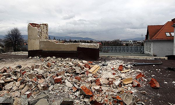 4 rannych, tysiące domów bez prądu - wichury nad Polską