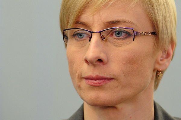 Beata Gosiewska: samolot został zniszczony w wyniku eksplozji; wierzę ekspertom