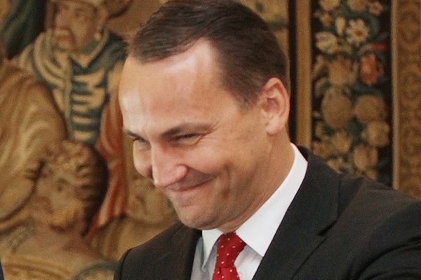 Sikorski: uważam, że stać nas na wystrzelenie polskiego satelity