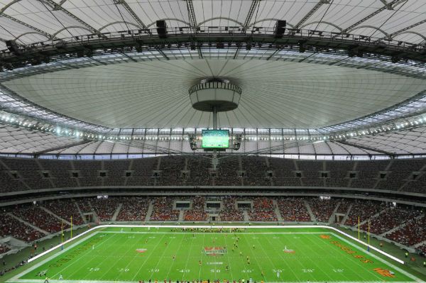 Spadkobiercy walczą o prawa do terenu, na którym stoi Stadion Narodowy